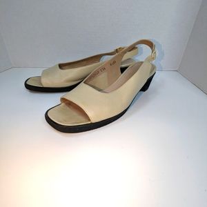 Salvatore Ferragamo Boutique low heeled shoes